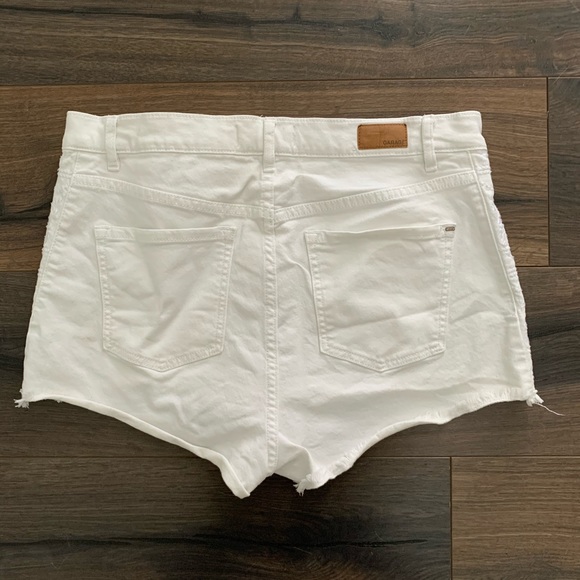 💕3/$40💕 High Rise White Denim Shorts - Picture 2 of 4